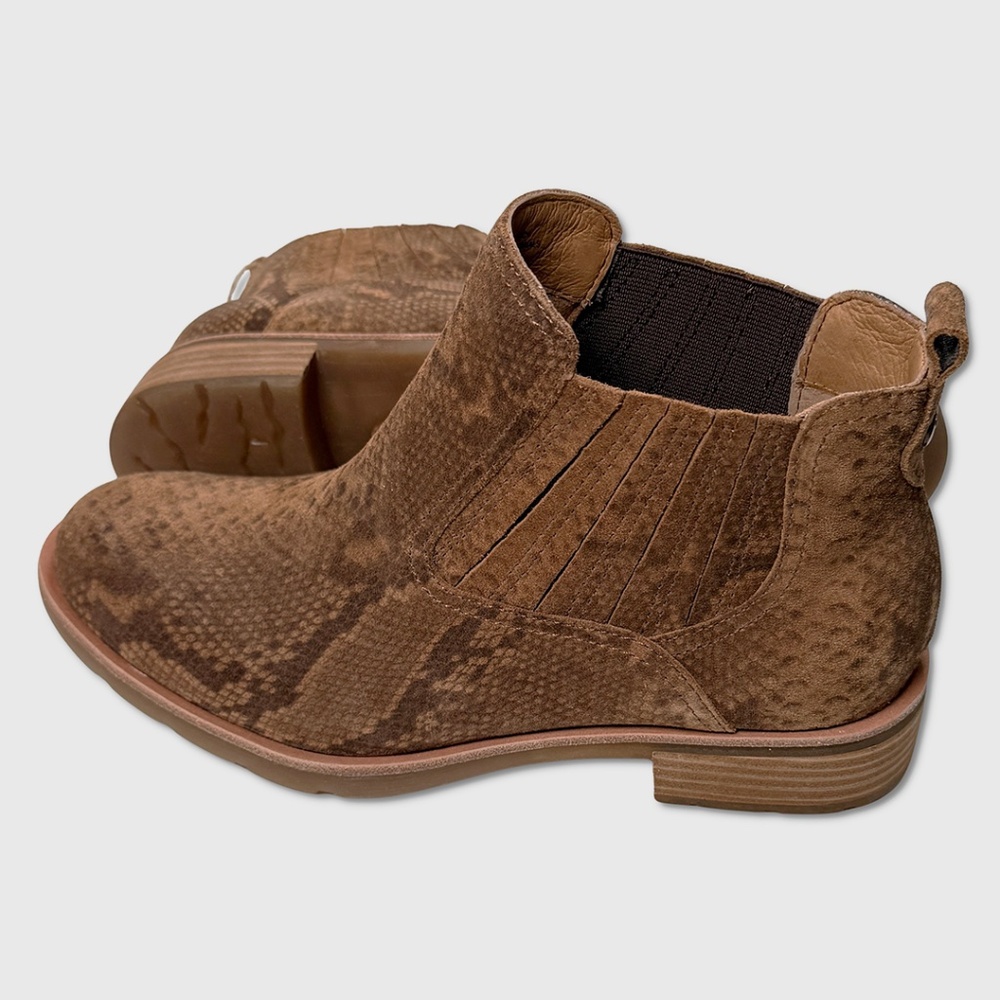 Sofft Bellis III Chelsea Ankle Boots - NEW Womens 7.5 Cognac Snake‎ - #48869-CL2